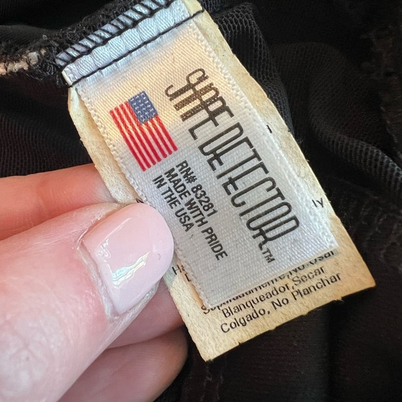 Shape Detector women’s Black One-Piece Swimsuit, slimming, made in USA, EUC - Picture 4 of 6